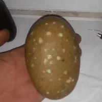 سنگ خواص که تو تاریکی نور میده
