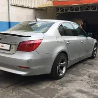 بی ام و 525i