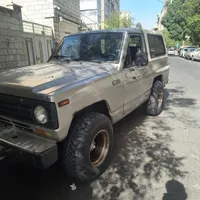 نیسان پاترول 2 در 4 سیلندر، مدل ۱۹۸۹