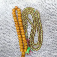 تسبیح کهربا و سندلوس