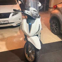 پیاجیو بورلی ۴۰۰