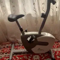 دوچرخه ثابت ورزشی