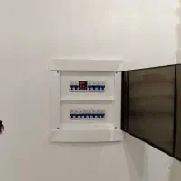 نیازمند برقکار ماهر هستیم
