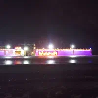 نیروی کار در باغ رستوان .جوان متعهد