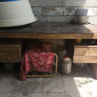 میز بزرگ قدیمی