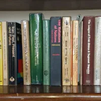 ۶۰ جلد کتاب زبان اصلی