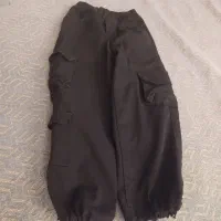 شلوارکارگوجنس کتان درحدنومشکی توعکس خوب نیفتاده