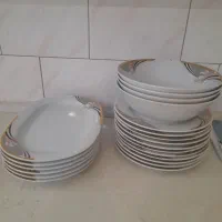 مقداری ظروف آشپزخانه. نو ودرحدنو