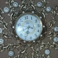 ساعت دیواری
