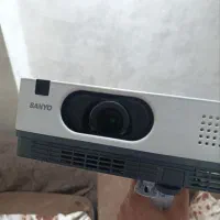 پروژکتور مدرسه