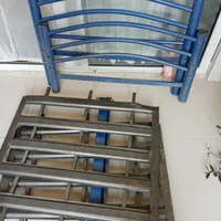 تخت فلزی