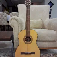گیتار سه چهارم