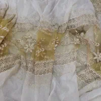 پرده بزرگ پذیرایی