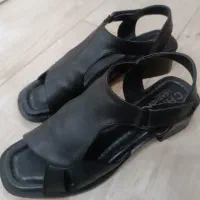 کفش چرم تابستانی