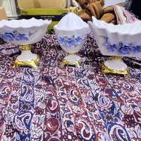 دوعدد جا میوه و‌ ی عدد شکلاتی