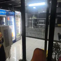 استخدام در غذای بیرون بر