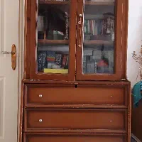 کمد و کتابخانه