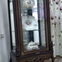 بوفه و ویترین