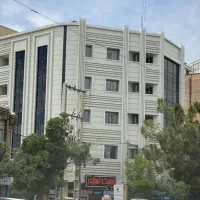 واحد تجاری ۱۰۰ متر طبقه دوم
