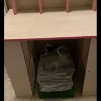 میز تحریر و کتابخانه کمجا