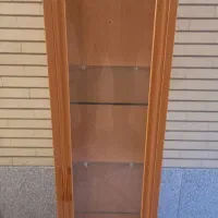 ویترین شیشه ای