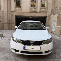 سراتو ۹۴ اتوماتیک 2000cc بسیارسالم وتمیز