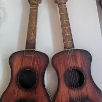 دوعدد گیتار ۱۳۰۰
