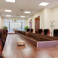 سالن کنفرانس، اتاق کنفرانس، اتاق جلسات|اجارهٔ کوتاه‌مدت دفتر کار و فضای آموزشی|تهران, قبا|دیوار