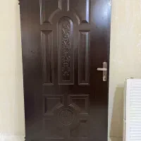 درب ورودی آپارتمان