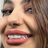 لبخندی زیبا با خدمات استثنایی