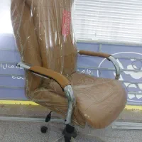 صندلی مدیریت برند غرب