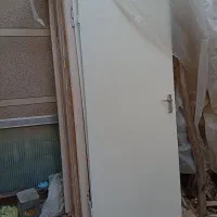 در چوبی با چهار چوب
