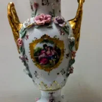 گلدان چینی آنتیک طرح ناپولی (گل برجسته)