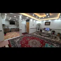 دوطبقه‌ فروشی    ۱۳۵مترزمین دو واحد ۸۰متری