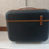 چمدان آرایشی
