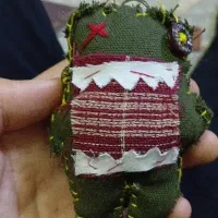 عروسک دست ساز