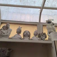 ۶ تا مجسمه به فروش می‌رسد