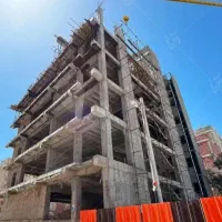 بنا همه کاره و دریل تخریب