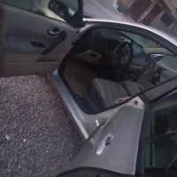 فروش خودرو مگان اتومات 2000