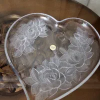 شیرینی خوری سوگا
