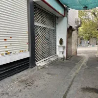 مغازه ۱۴ متری چراغ برق