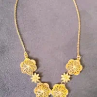 طلا وجواهرات