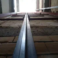 شاگرد برای آهن کشی و ریل اسانسور