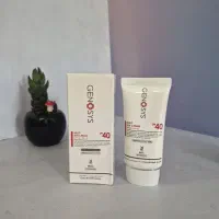 ضدآفتاب بی‌رنگ ژنوسیس کره‌ای ۵۰ میل