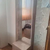 اینه و میز ارایش