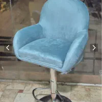 صندلی اپن روکشش تازه عوض شده و هنوز استفاده نشده