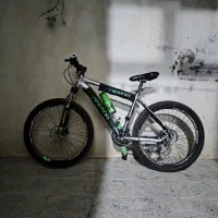 دوچرخه بلست ۲۶ نقره ای سفید در حد نو