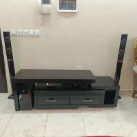 میز تلویزیون و سینما خانواده