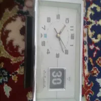 ساعت رومیزی قدیمی تاریخ دار