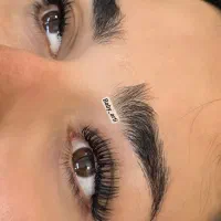 خدمات تخصصی اکستنشن و لیفت مژه vip